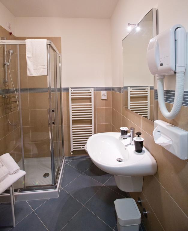 Aparthotel Lacroma